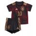 Tyskland Serge Gnabry #10 Barnkläder Borta matchtröja till baby VM 2022 Kortärmad (+ Korta byxor) Billigt
